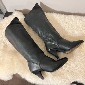 VINTAGE 80’s knee high black leather high-heeled boots by DINGO size 8.5